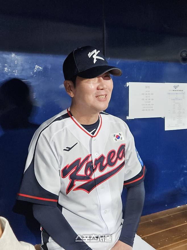 “얼마나 외로웠겠어” LG-한화 합류 ‘완전체 대표팀’, 고척 훈련 첫날 제대로 북적였다 [SS현장속으로]