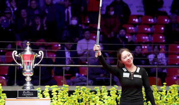 '3강 체제 꿈이었나'... 스롱-김민아 64강 동반 탈락, 김가영 독주 부른다[LPBA]