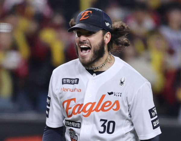 '내년에도 김경문호' 한화, 폰세-와이스 미국행 막을 수 있나...구단