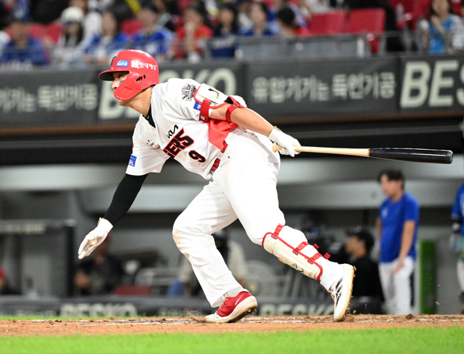 꽃감독은 1루수도 시킨다 했는데 마무리 캠프 왜 빠졌나...윤도현 또 부상 악몽, 왼쪽 대퇴근 근육손상