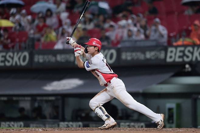 KIA가 실패한 트레이드라고? 아직 결론 이르다… ‘이대호 호평’ 유망주, 유쾌한 반전 나오나