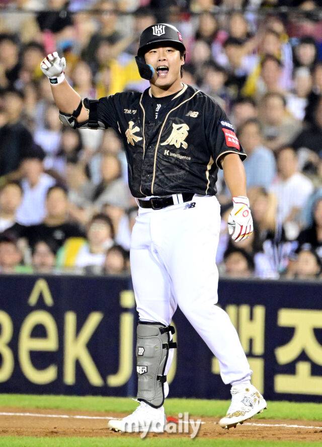 “강백호, ML 구단이 제3의 포수로 본다면 FA 계약 가능” KBO 남으면 100억원 유력한데…안정이냐 도전이냐