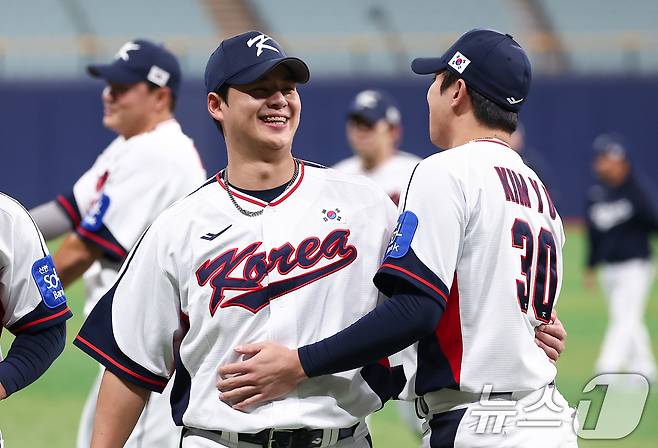 폰세 떠나고, 와이스도 불투명…노시환