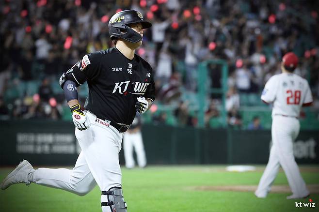 MLB닷컴, 폰세 대형계약 가능성에 의문