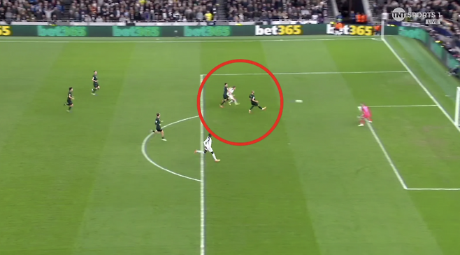 '푸스카스 수상자' 손흥민 오피셜 '공식 인정'...75m 폭풍 드리블 득점에