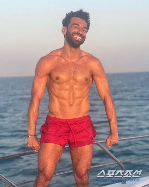 '손흥민처럼 박수 받을 때 나가라' 최대 위기→살라 대반전, EPL 파라오 원상복귀 '경기력으로 증명'