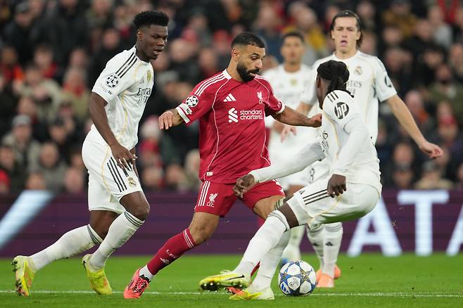 '손흥민처럼 박수 받을 때 나가라' 최대 위기→살라 대반전, EPL 파라오 원상복귀 '경기력으로 증명'