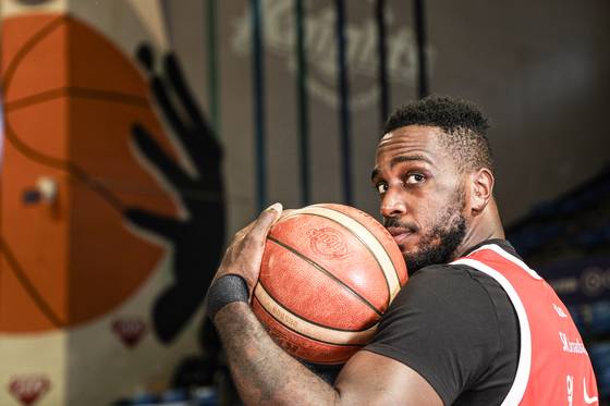 은퇴 번복해 미안하다…기뻐했을 9개 팀들에게