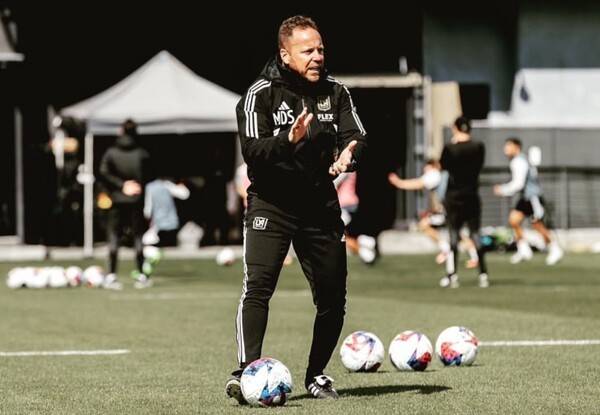 美 '단독' 떴다! 쏘니, 새 스승 친한파 사실상 확정...LAFC, '내부 승격' 마크 도스 산토스 유력