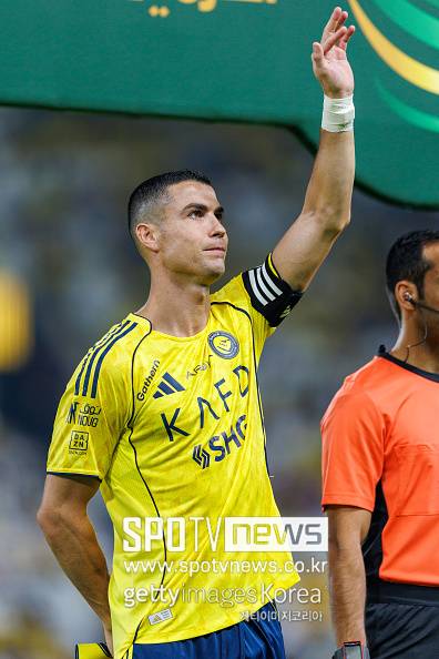 호날두 ‘오피셜’ 공식발표…현역 은퇴 “곧 축구화 벗겠다, 끝이 다가온다” 임박 언급, 가족을 위해 결정