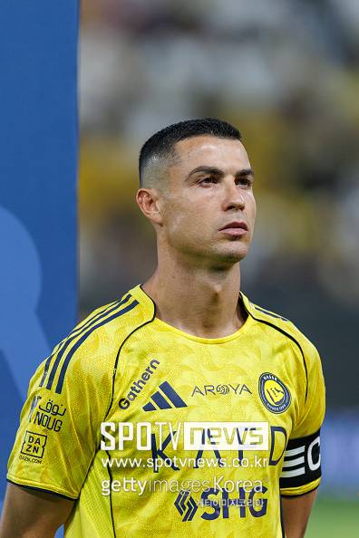 호날두 ‘오피셜’ 공식발표…현역 은퇴 “곧 축구화 벗겠다, 끝이 다가온다” 임박 언급, 가족을 위해 결정