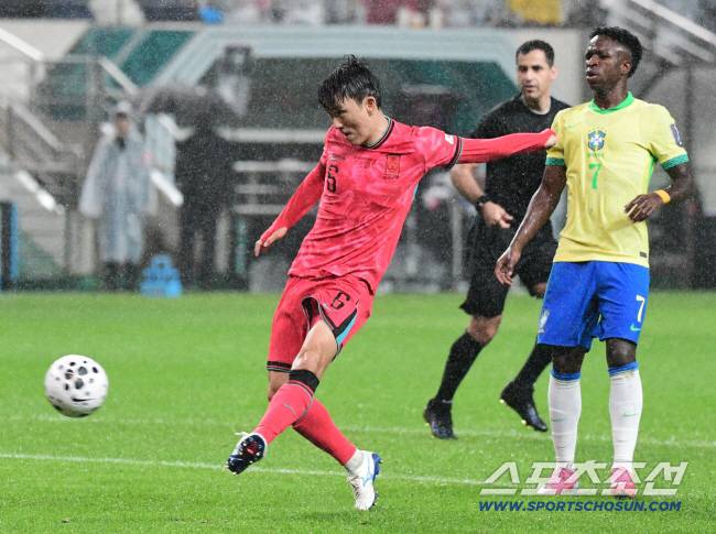 판페르시 '오피셜' 공식발표...홍명보호 날벼락 맞았다, 핵심 '중원 사령관' 또 부상 이탈 예정→