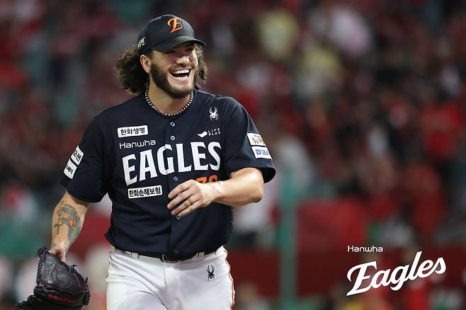 “폰세, ML 선발로 계약하겠지만 연봉은 한국에서 더 높을 수도”