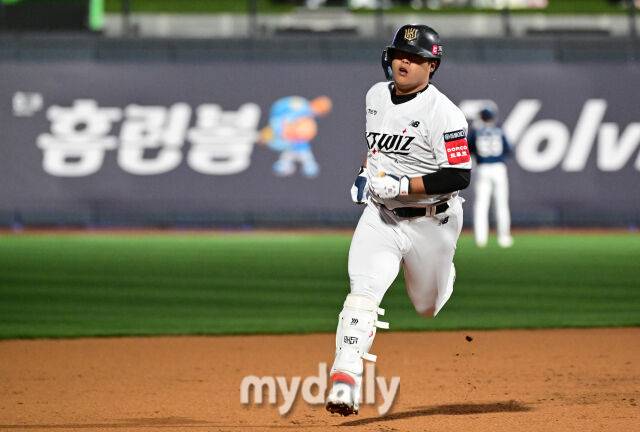 롯데는 결심했고 한화와 KIA 궁금하다…끝 아니다? ‘100억원 유력’ 강백호·박찬호를 행복하게 해줄 사람들