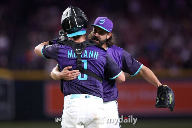 'ERA 0'인데 방출이라니, 'LG 출신' 잠실 예수의 싸늘한 겨울…리스크는 확실, 새 둥지 찾을 수 있나