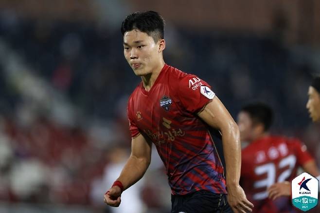 U-22 사실상 폐지, 한국 유일 ‘우려 내비친’ 정정용 감독 “별도 리그 없는 현실 어린 선수 성장 어려워질 수 있다” [이근승의 믹스트존]