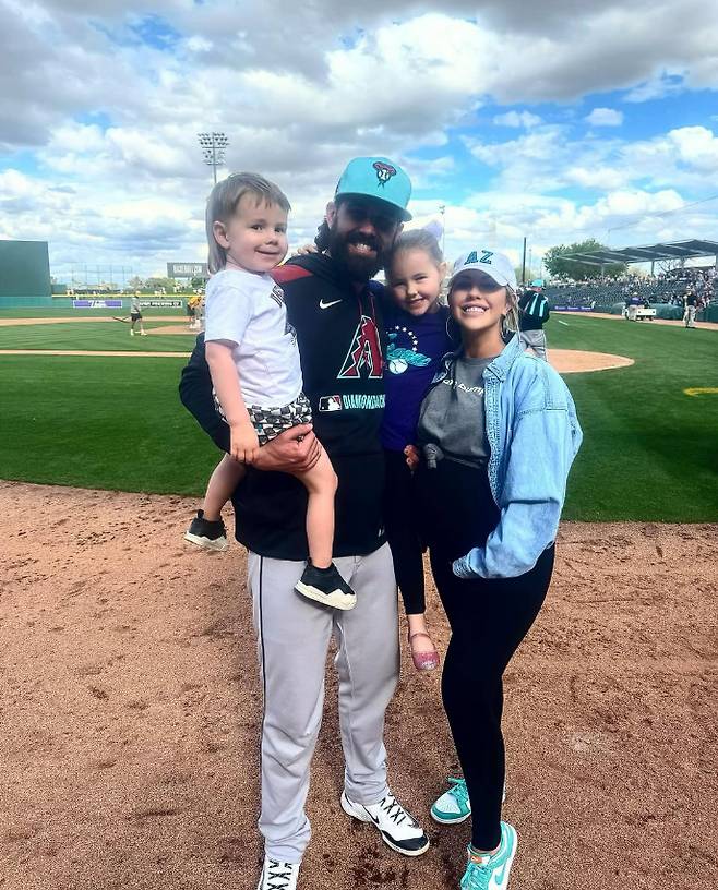 전 LG 투수 캘리, ML 애리조나서 방출…한국으로 돌아갈지 관심