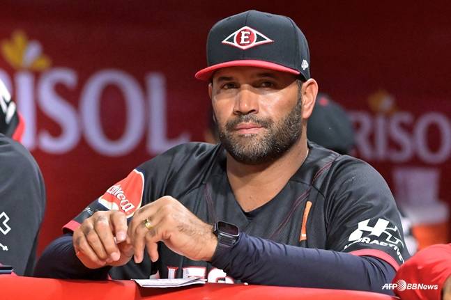 '무려' 9시간 30분 면접보고도 불합격... MLB 레전드 푸홀스, LAA·BAL 이어 SD서도 감독직 퇴짜→도대체 무슨 문제길래