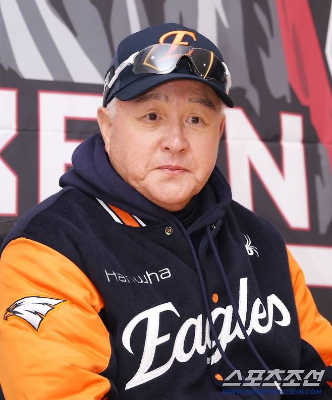 19년만의 한국시리즈 보낸 감독에게 책임론? '조류동맹' 형제팀 역사를 보라...로이스터 버린 롯데 어떻게 됐나 [SC시선]