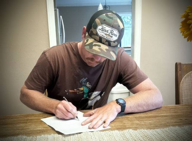 '111구 혹사 논란' 로버츠가 방치했던 투수, 우승반지 들고 KT로 오다니…'평균 151km' 강철매직 만족시킬까