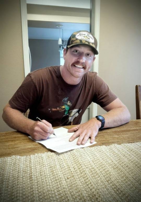 롯데, 뭐하나? 사우어를 KT에 빼앗기나니... 감보아는 어찌할 건가