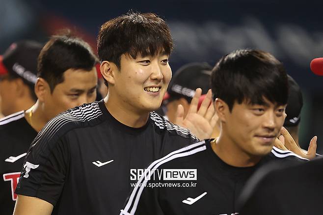 도대체 LG에서 뭐라고 했길래, 최다 이닝 포수·부상 낙마 투수가 대표팀에 이렇게 간절한가