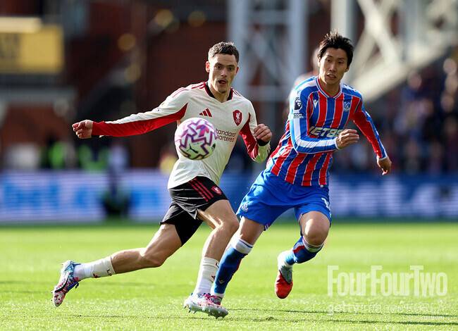 [오피셜] 일본 축구 어떻게 이런 일이...'0골 0도움' 연봉 1위 먹튀→2달 연속 '이달의 선수' 수상 대반전