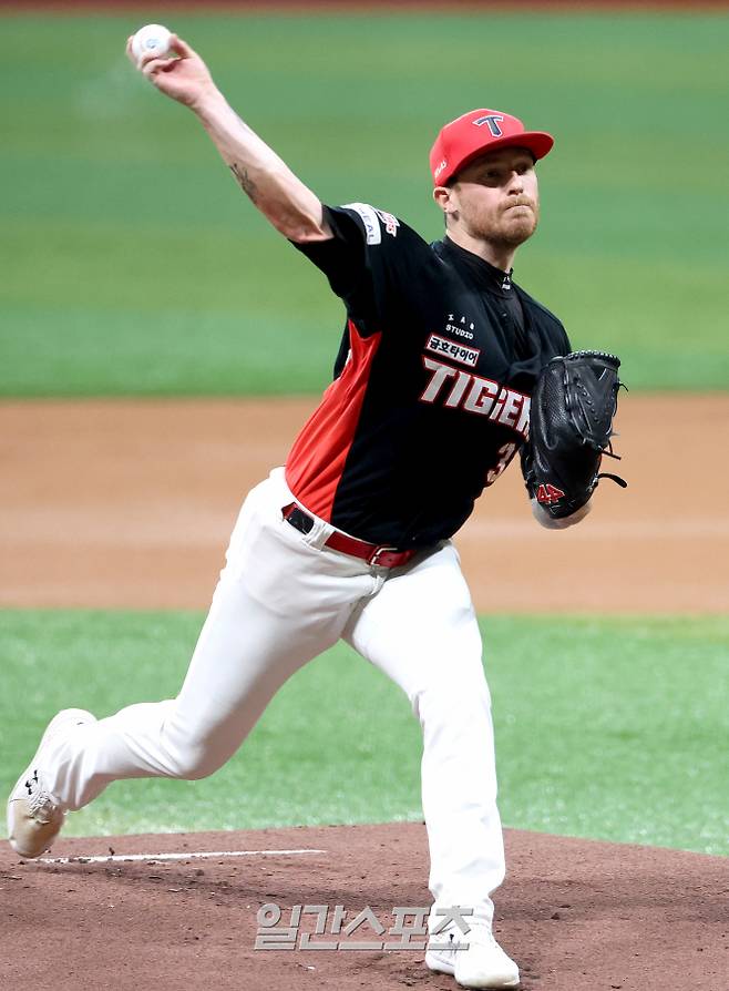 11승 투수 KIA 올러는 왜 재계약 결정까지 시간이 필요할까 [IS 포커스]