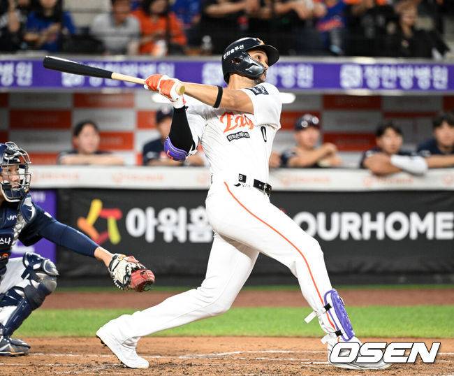 한화 깜짝 성공작, 다른 팀에서도 관심 보였는데…리베라토 재계약해야 하나, 말아야 하나