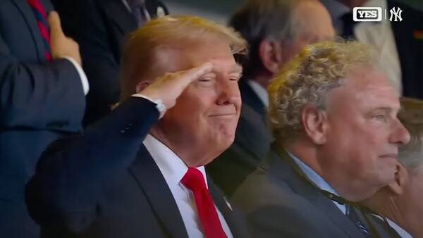 참 한가한 대통령, MLB 레전드에 직접 전화해 '사면' 통보한 트럼프...나라는 엉망인데 그렇게 할 일이 없나 [더게이트 MLB]