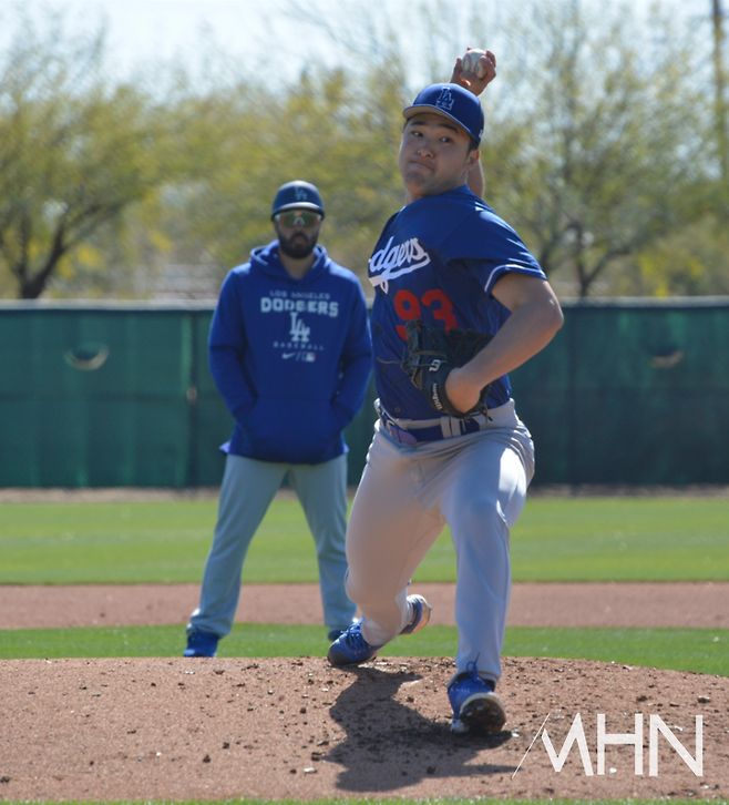 전 '다저스' 투수 최현일, FA 자격 취득…내년 어느 팀 유니폼 입을지 관심