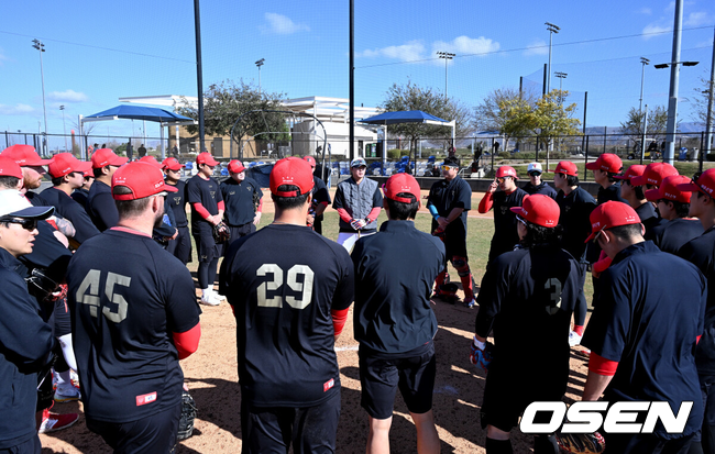 KIA 1차 스프링캠프 숙원 풀었다...'일본의 하와이' 아마미오시마 훈련장 확보, 1위→8위 명예회복 담금질