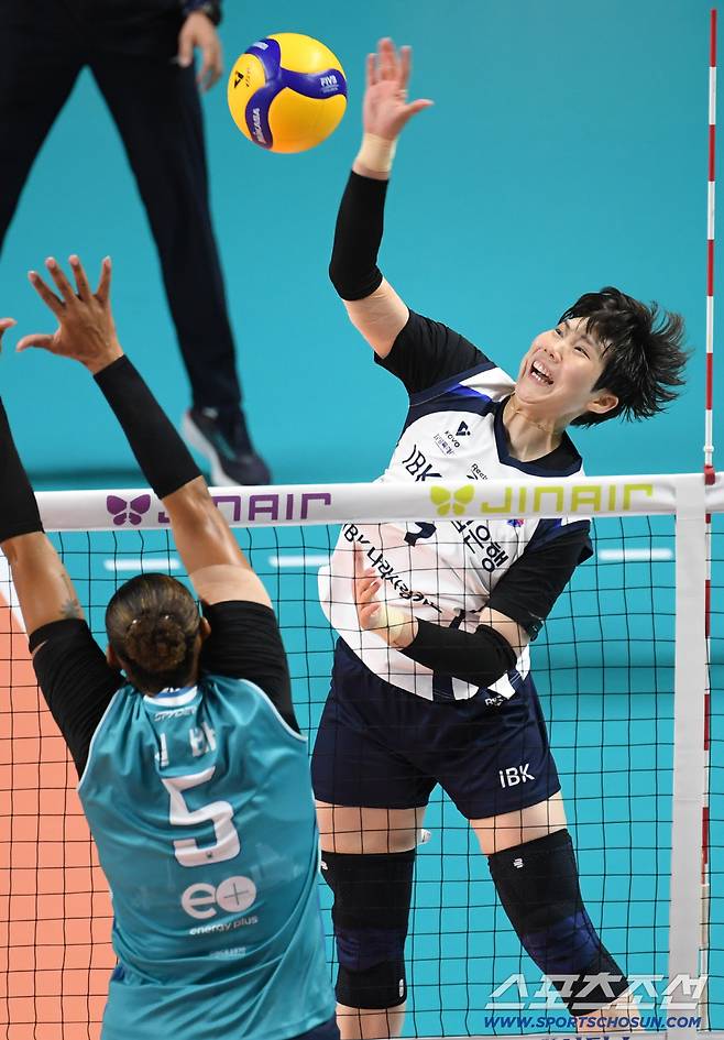 훈련하다 다친 건데, 연봉 다 받아도 되는데...'21억 거포' 이소영은 왜 스스로 계약 해지 선택했을까