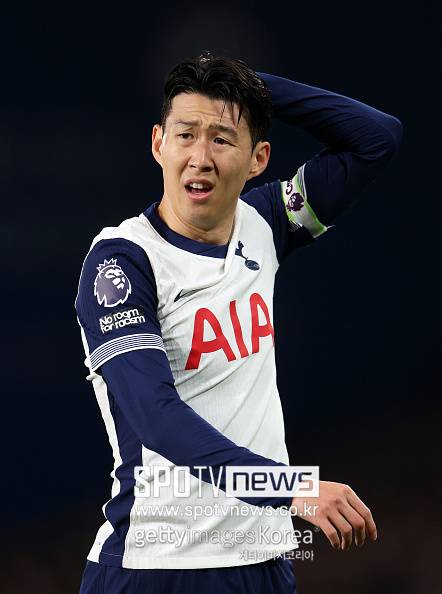 英 BBC급 ‘단독’ 떴다 “토트넘, 손흥민 방출 후 1000억 유니폼 계약”…충성했던 캡틴 슈퍼스타 떠나고 돈 벌기 급급