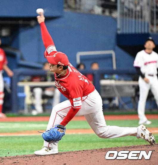 2년 전 구원왕이었는데 또 FA 포기라니…단 2G 던지고 A등급 역대급 불운, 1년 전 신청했어야 했다