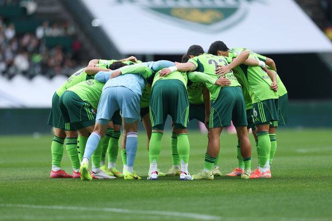 극장골 2방! '이승우 상의 탈의' 챔피언 전북, 10번째 대관식도 이겼다...대전 3-1 꺾고 23160명 관중과 우승 축제[오!쎈 현장]