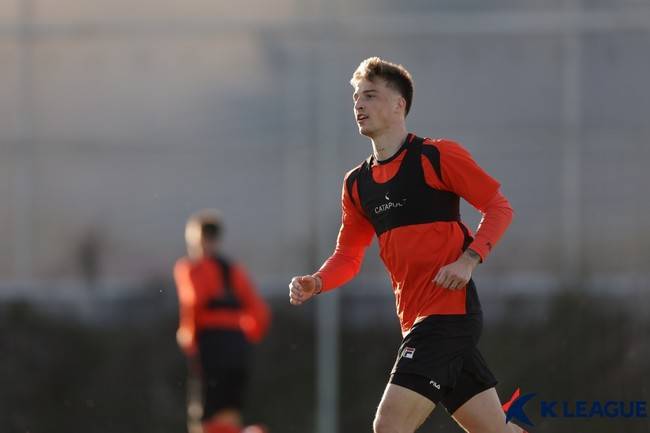 K리그에서 '5골' 넣은 공격수 맞아? 유럽 가서 23경기 25골 폭발→UECL 득점 선두 질주