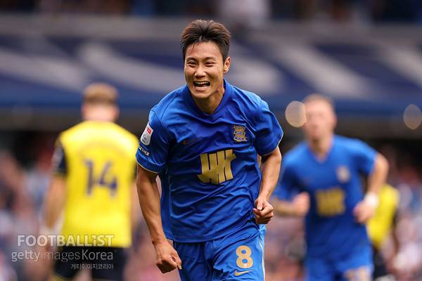 대한민국 악재에 또 악재! 백승호 어깨 부상으로 킥오프 1분 만에 아웃, 황인범에 이어 미드필더 2명 이탈