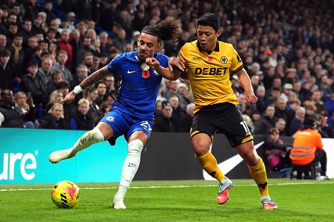 황희찬 빠른 발로 70분 내내 수비만 했다…'역대 최악의 팀'울버햄튼, 첼시에 0-3 참패, 개막 11경기 무승