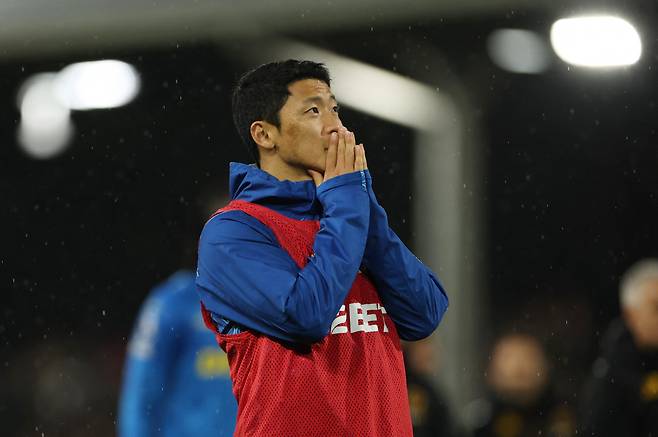 황희찬 빠른 발로 70분 내내 수비만 했다…'역대 최악의 팀'울버햄튼, 첼시에 0-3 참패, 개막 11경기 무승