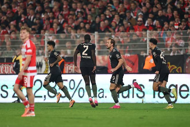 김민재 안 쓴 바이에른 뮌헨, 결국 대기록 멈췄다…‘정우영 출전’ 우니온 베를린과 2-2 무승부→17연승 실패