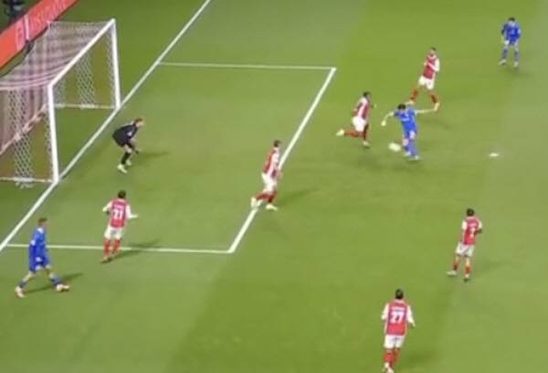 '0-1→4-3 대역전극' 흥분한 오현규, 라커룸에서 유니폼 벗고 '광란의 댄스'…6호골 넣고 룰루랄라 한국행