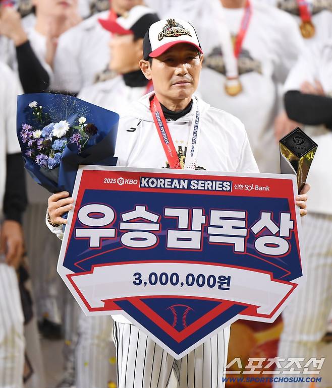 감독 최초 30억시대 열었다. 3년 최대 30억 재계약. 이제 염갈량의 시대[공식발표]