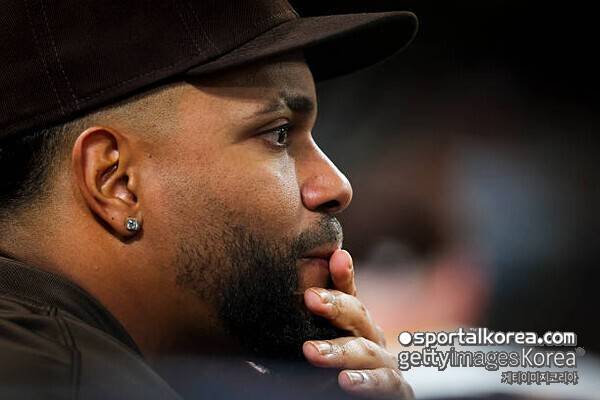 김하성 보내고 남은 건 '2억 360만 달러' 채무뿐? 몸값 못하는 보가츠, 역대 최악의 계약으로 남나