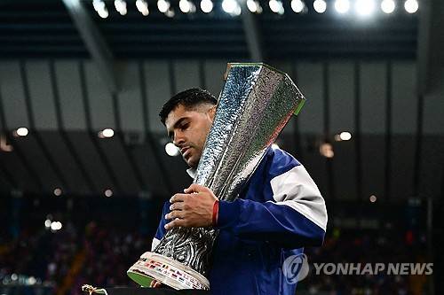 'SON 그립다' 손흥민 이어 주장