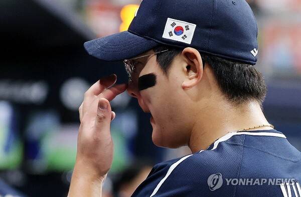 도루 못잡는 '사회인야구' 체코, 그속에 '옥에 티' 김서현의 1실점