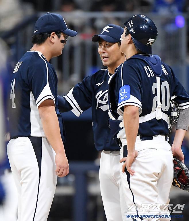 이틀간 한국 유일한 실점이 김서현... 류지현의 진단은 '지쳤다' 그러나 교체 이유는 투구수[고척 코멘트]