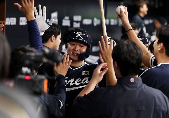 가뜩이나 최강인 LG, 이제 행복사 수준인가… MLB급 대형 홈런, 빅보이가 미리 전역신고 했다