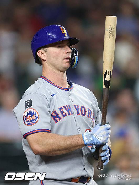 '떠날 테면 떠나라' 연봉 350억 포기하고 FA 됐는데…괘씸죄인가, 메츠는 38홈런 거포에 미련이 없다