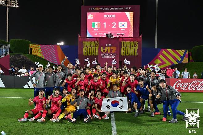 '韓 축구 미래들 해냈다' U17 월드컵 32강 조기 확정, 6년 만에 토너먼트 진출